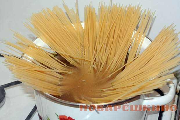 Спагетти с фаршем и овощами «Итальянское чудо»
