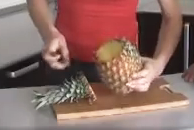 Как правильно чистить ананас?