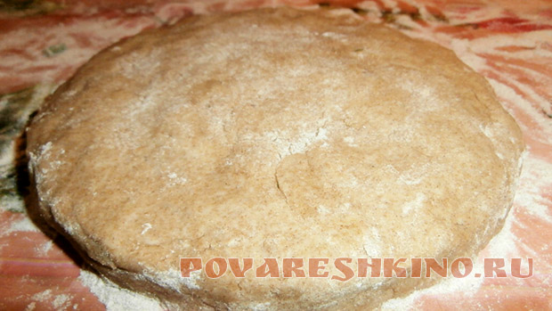 Пирог с курицей, грибами и сыром в мультиварке