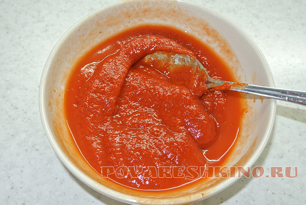 Сосиски тушеные в томатной пасте