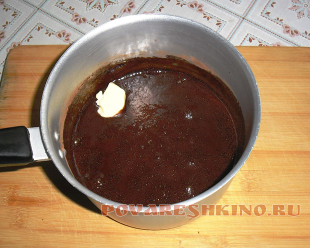 Бисквитный торт Нежность с шоколадной глазурью