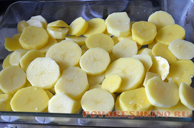 Картофель под соусом Бешамель в духовке
